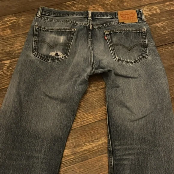 Men’s Levi 505
Size 34x34 - Picture 2 of 5